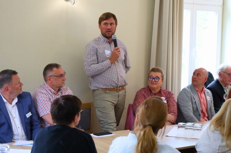 Zdjęcie z warsztatów w Skrzynkach