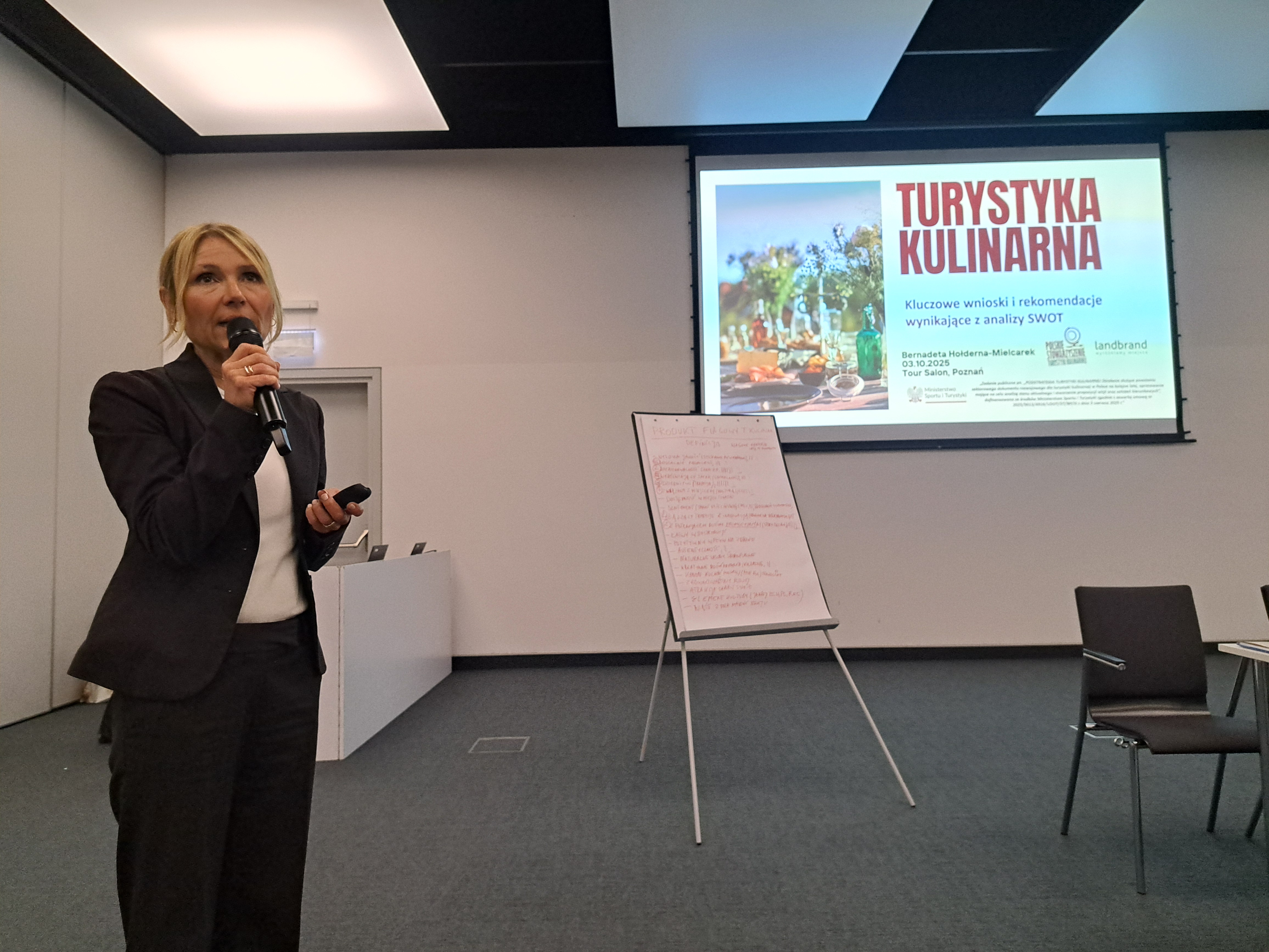 Zdjęcie z Okrągłego Stołu Turystyki Kulinarnej