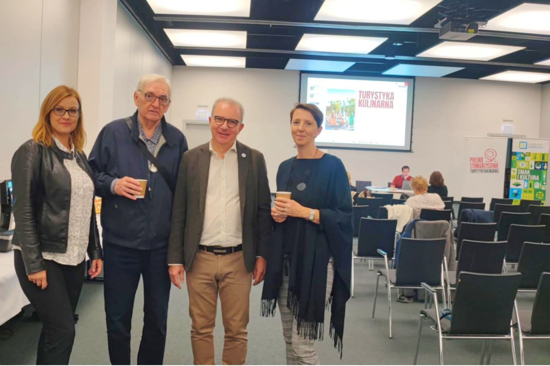 Zdjęcie z Okrągłego Stołu Turystyki Kulinarnej