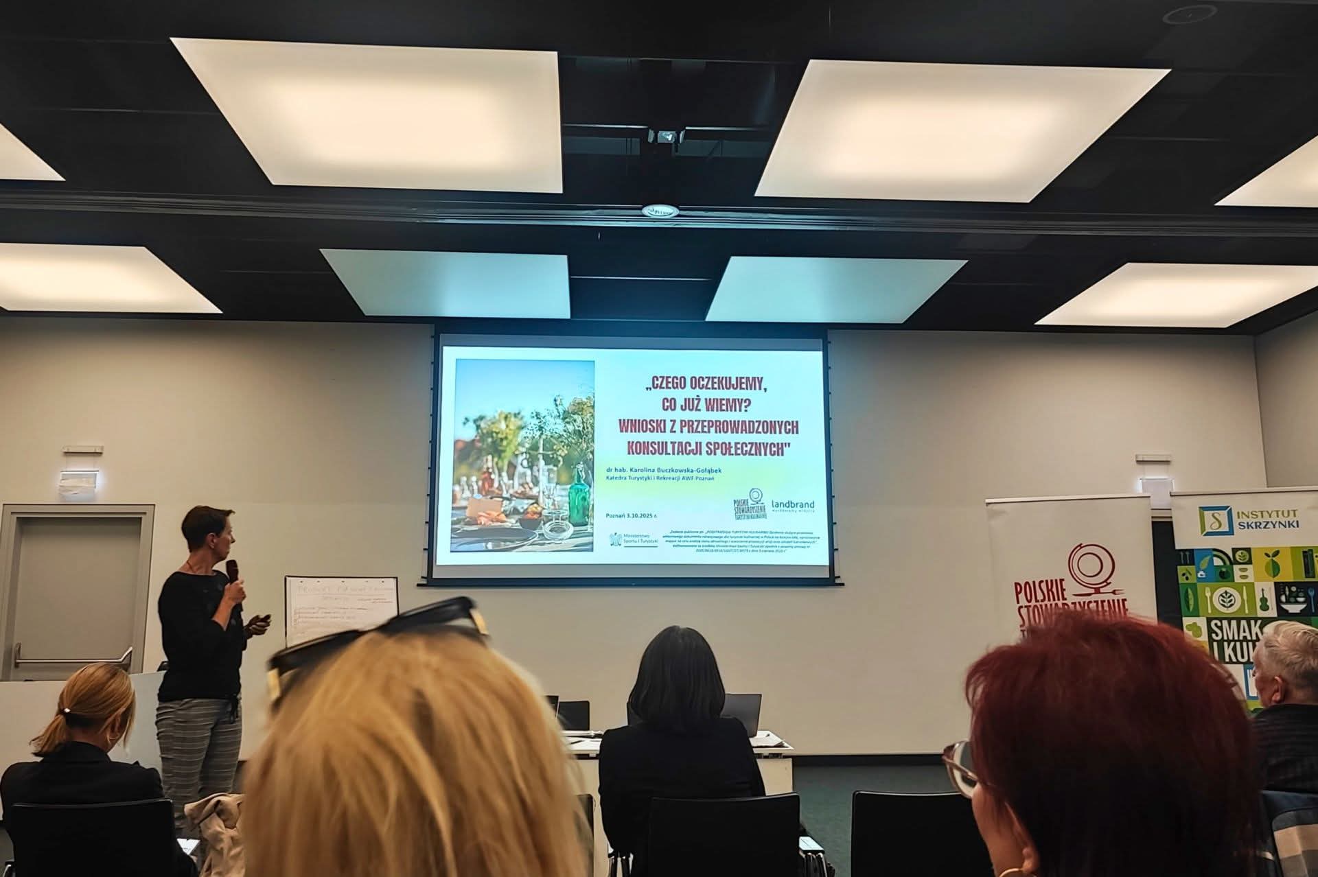 Zdjęcie z Okrągłego Stołu Turystyki Kulinarnej